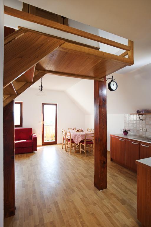 Vineyard Cottage Lustek Novo Mesto Habitación foto