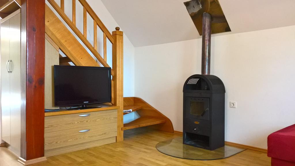 Vineyard Cottage Lustek Novo Mesto Exterior foto